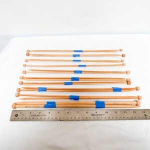 Group of 10 sets of bamboo  knitting needles - Vintage